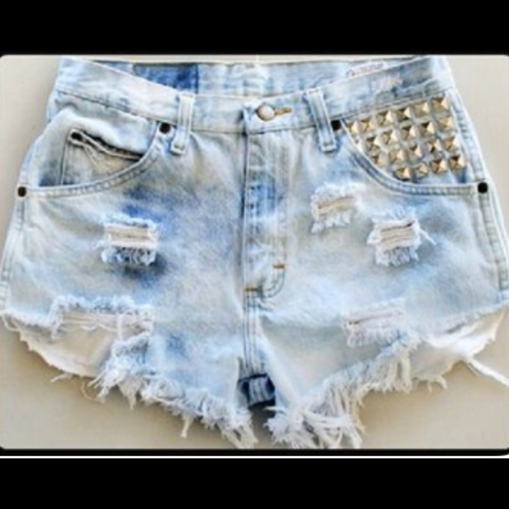 Custom Levi Cutoffs - Picture 7 of 8